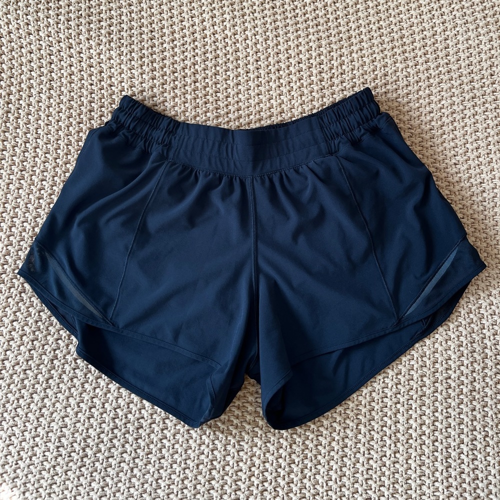 lululemon Hotty Hot Short 2.5’